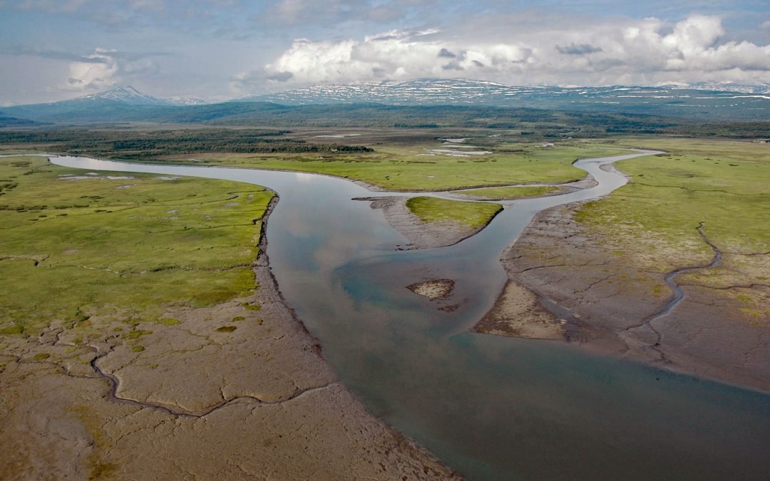 Kamishak River, Akumwarvik Bay