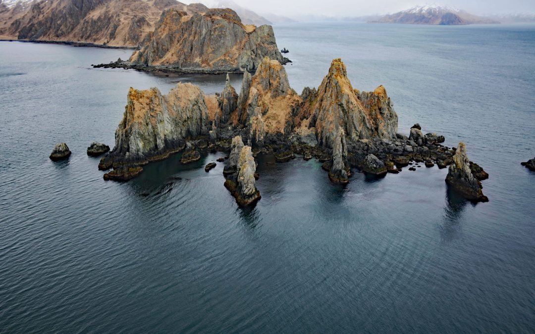 Cathedral Rocks, Makushin Bay